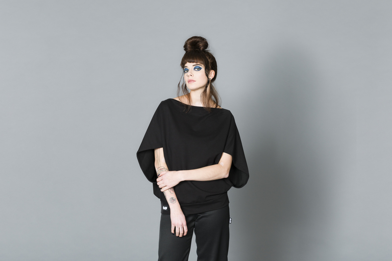 Widesleever Black